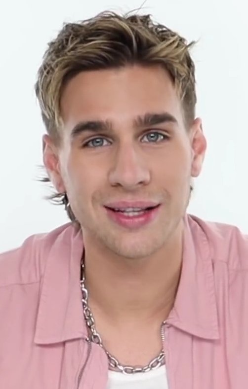 foto de perfil de brad mondo xmondo color. foto de Creative Commons Attribution 3.0 Unported